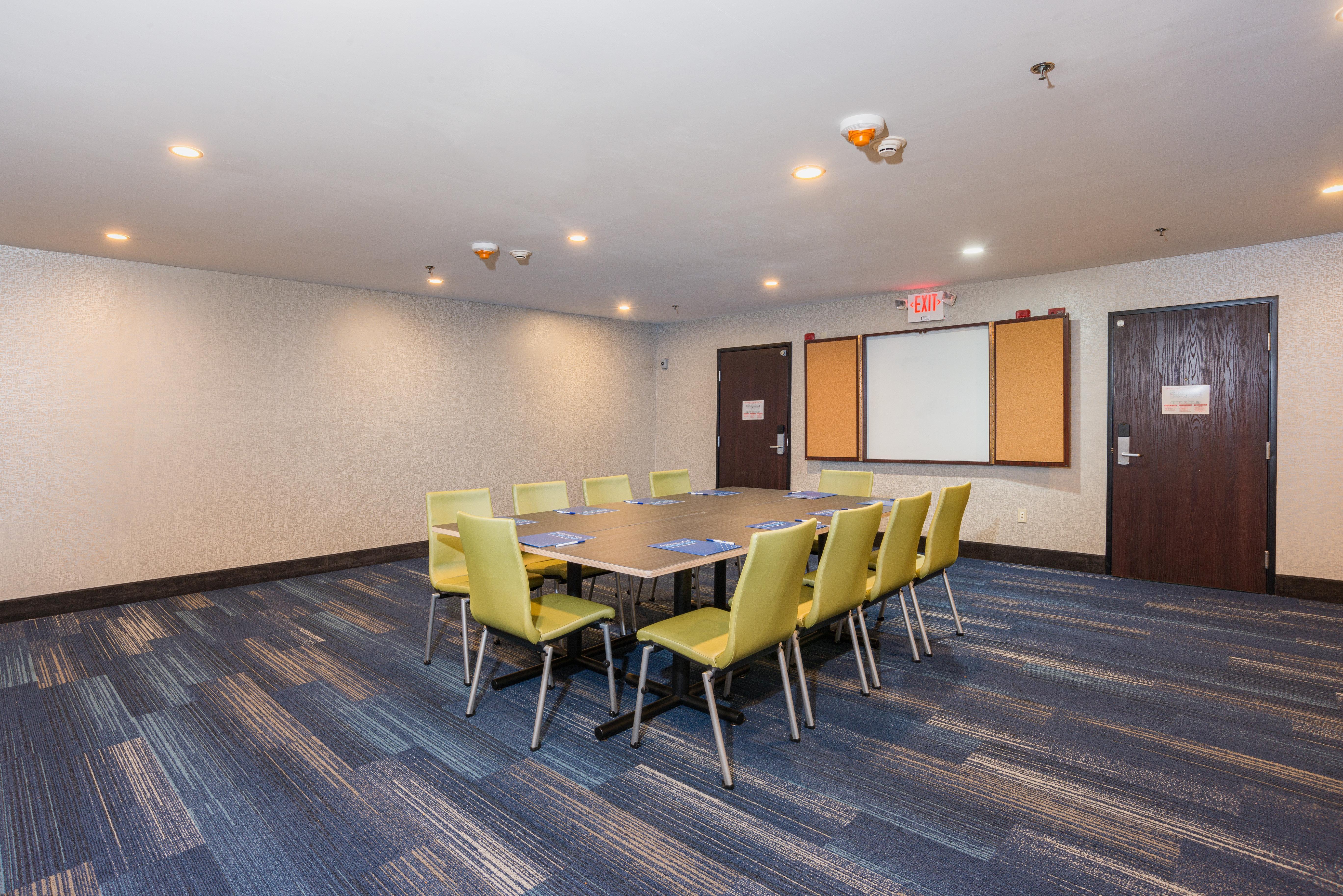 Holiday Inn Express Hotel & Suites Swansea By Ihg Exteriér fotografie